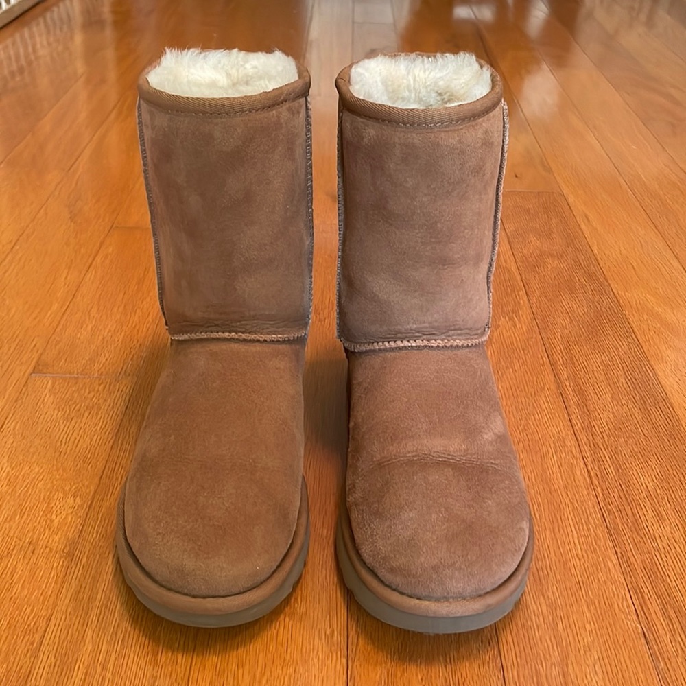 Ugg Classic Short II